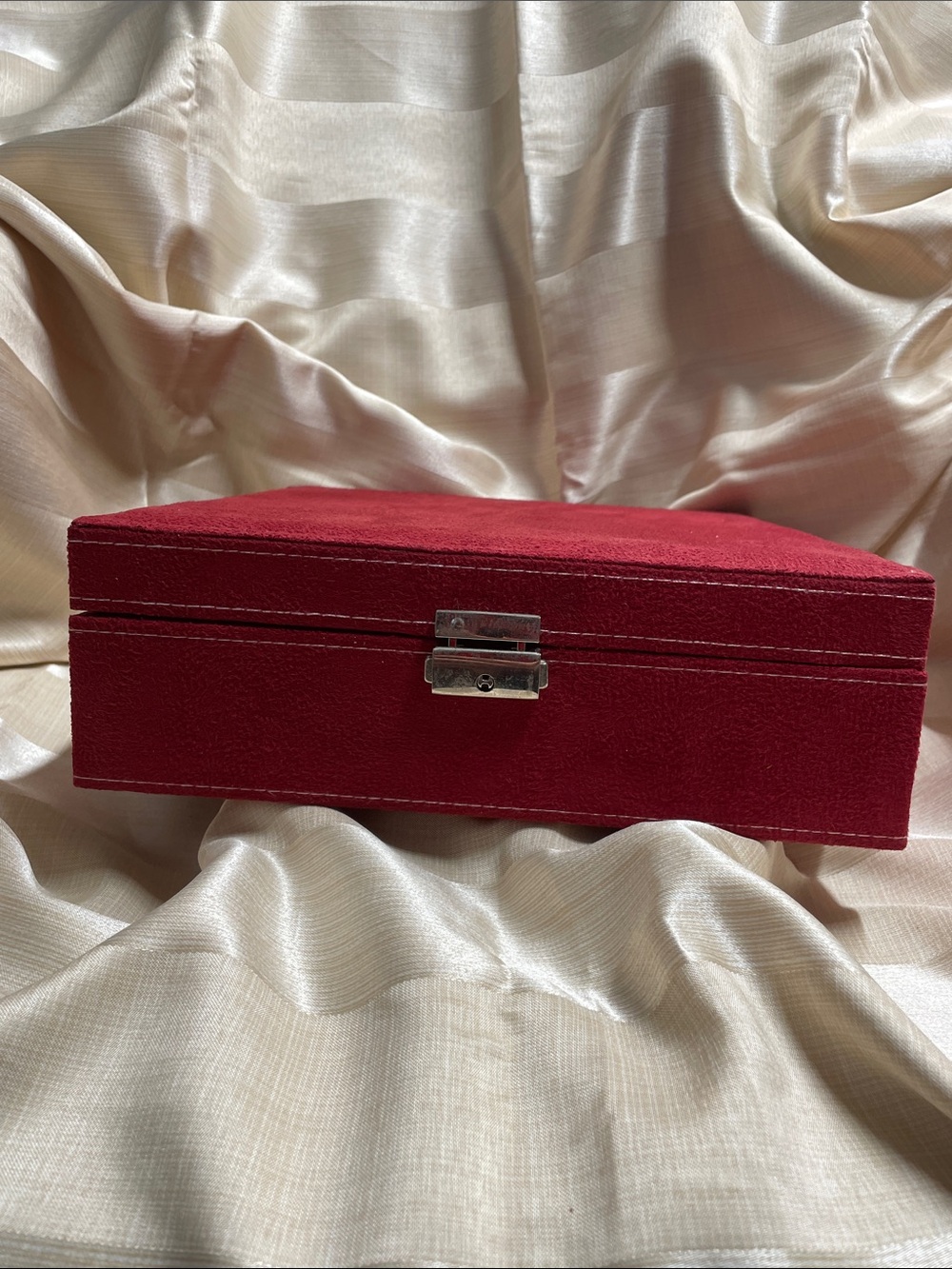 Vintage Red Jewelry Organizer Box - Classic Soft Suede Storage
